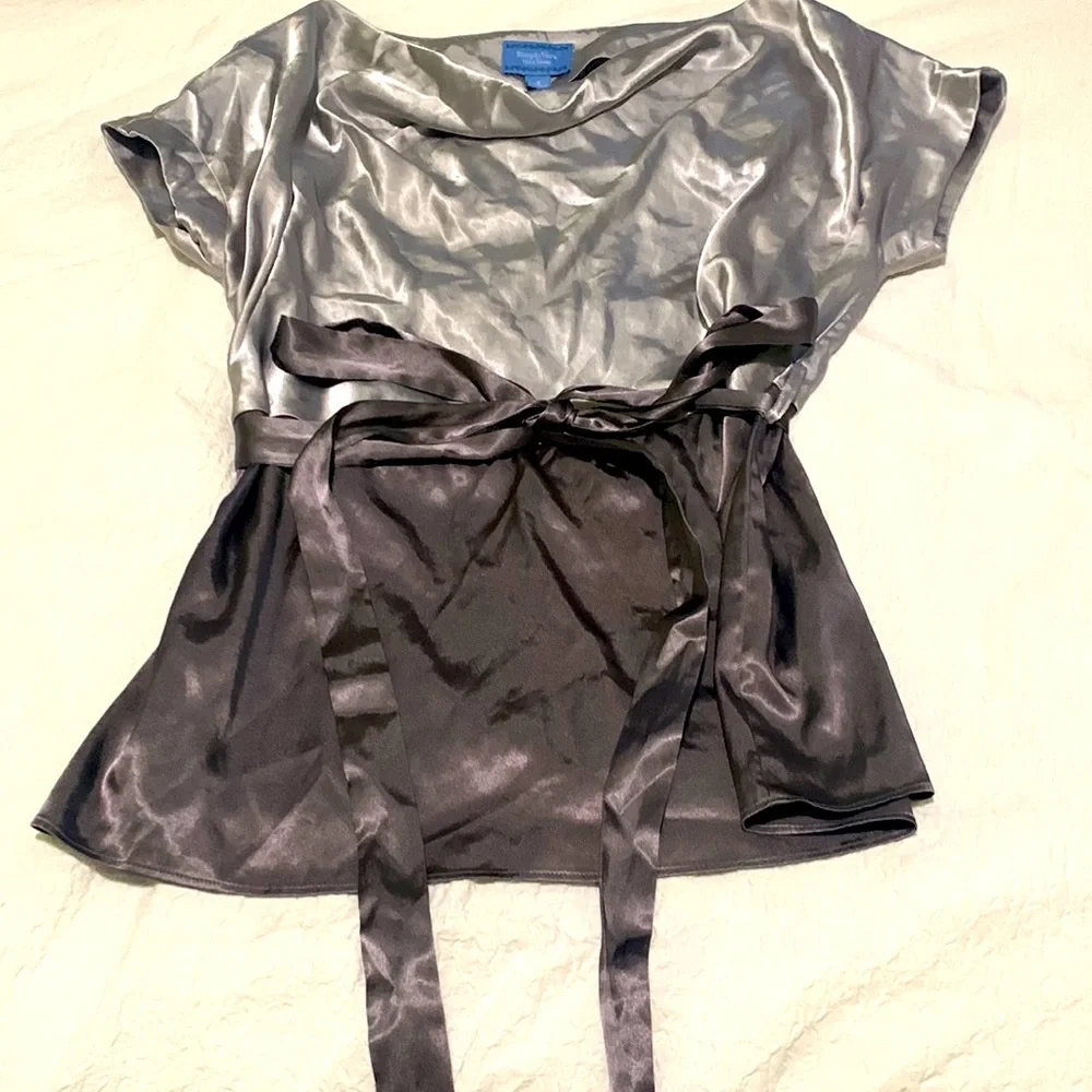 Blouse - Picture 1 of 3
